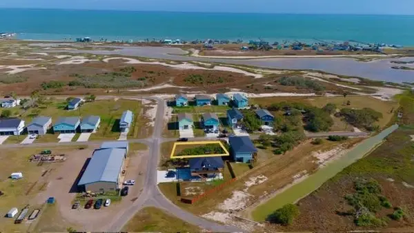 2207 Young Street, Rockport, TX 78382