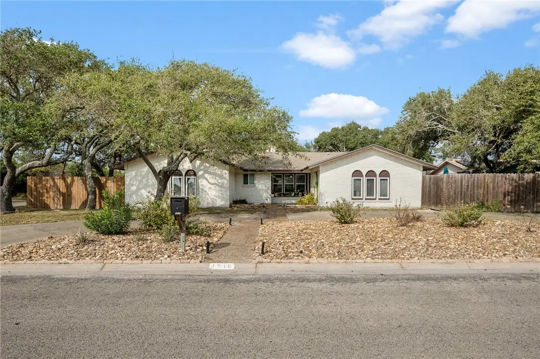 1518 Kenwood Drive, Aransas Pass, TX 78336 - #1