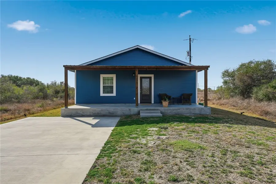 235 W Club Oak, Rockport, TX 78382 - #3