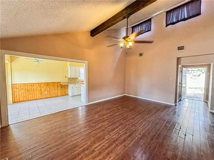 3125 Roanoke Drive, Corpus Christi, TX 78414 - #3