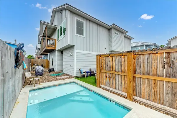 901 Ninth Street #13, Port Aransas, TX 78373