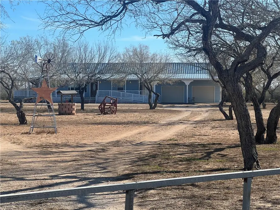 4493 W Highway 359, Benavides, TX 78341 - #2