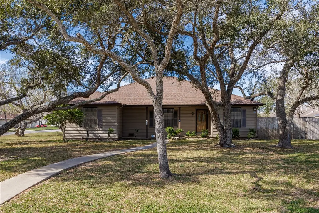 3455 Manitou, Corpus Christi, TX 78411 - #1