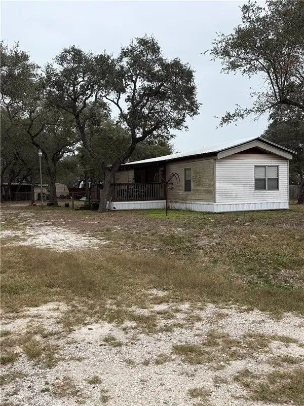 1708 Sammy Henderron Street, Rockport, TX 78382