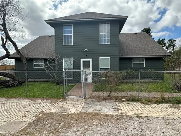 1220 W Johnston Avenue, Kingsville, TX 78363