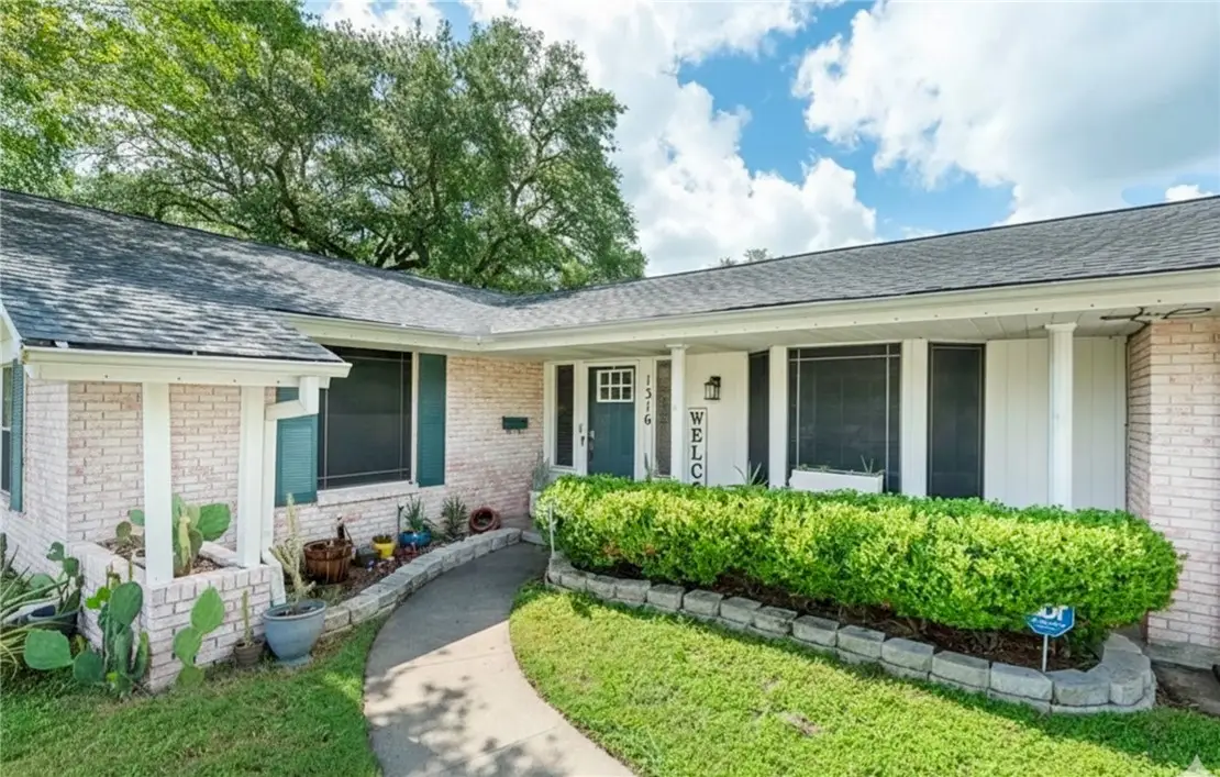 1316 Washington Drive, Alice, TX 78332 - #1