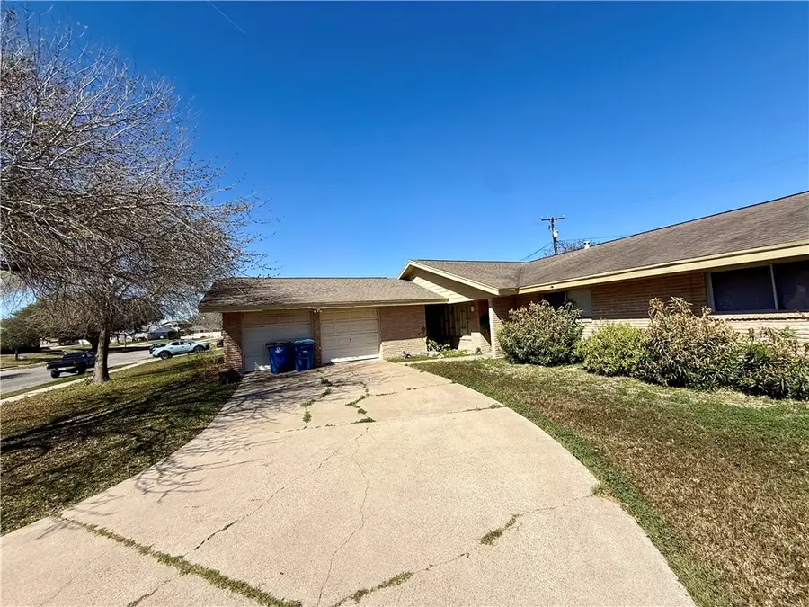 118 Markham Place, Portland, TX 78374 - #2