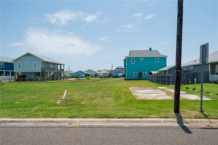 1024 S Church Street, Rockport, TX 78382 - #2