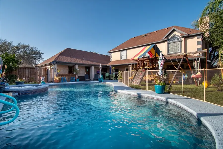 5405 Hulen Drive, Corpus Christi, TX 78413 - #3