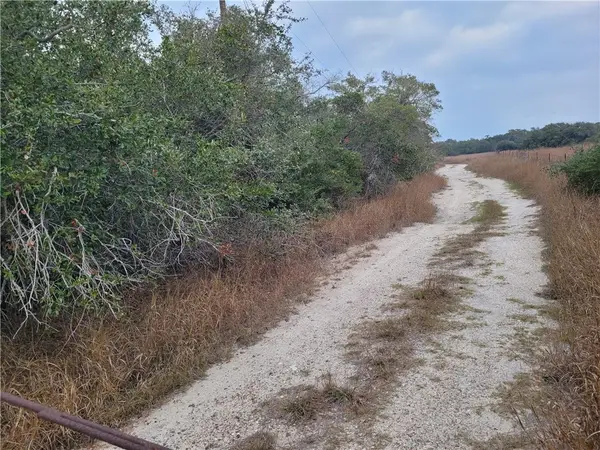 171 Akin, Rockport, TX 78382