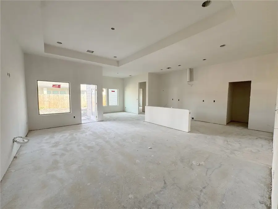 2682 Lady Andrea, Corpus Christi, TX 78415 - #2