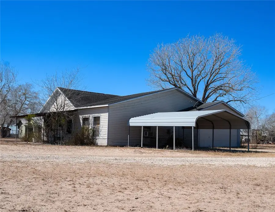 1580 Middle, George West, TX 78022 - #3