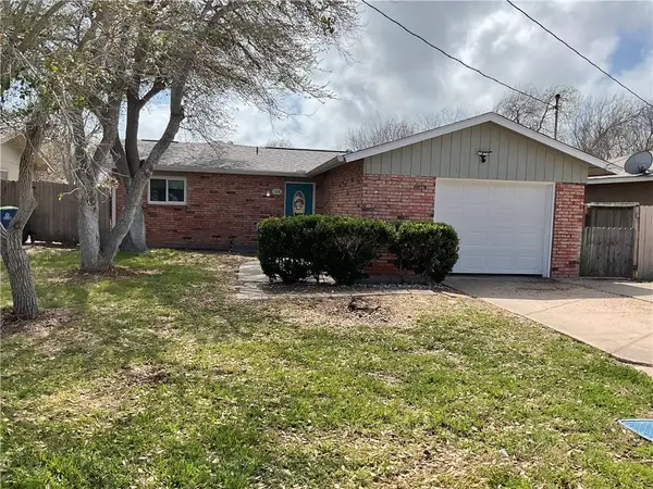 126 Dell Avenue, Portland, TX 78374