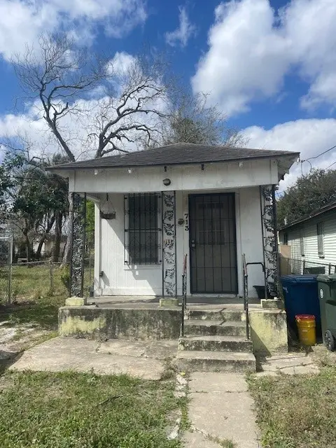 713 25th Street, Corpus Christi, TX 78405