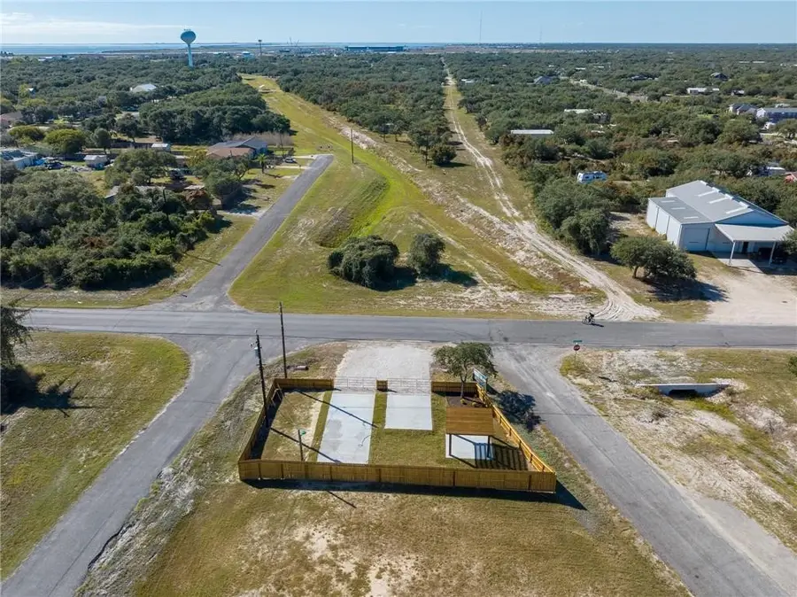 831 S Terry Street, Rockport, TX 78382 - #3