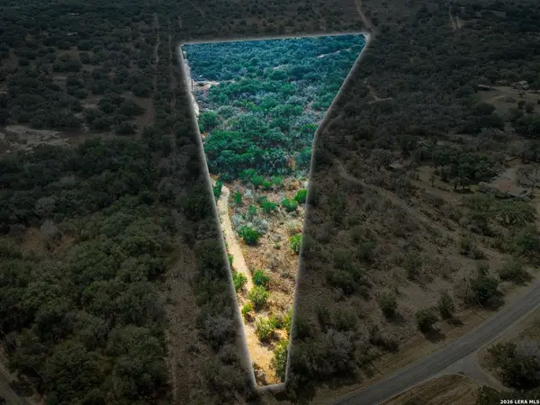 Address Withheld By Seller, Beeville, TX 78102