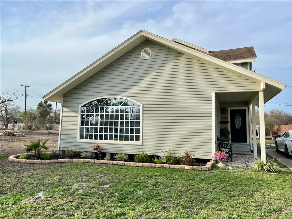 516 E Alice Avenue, Kingsville, TX 78363 - #1