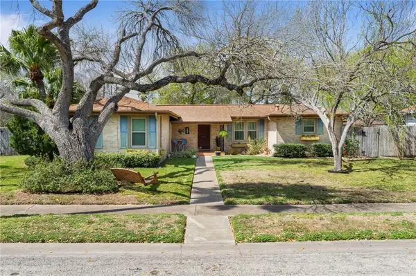 450 University Drive, Corpus Christi, TX 78412