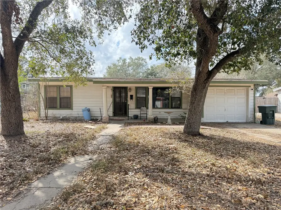 1603 Pena Street, Alice, TX 78332 - #2