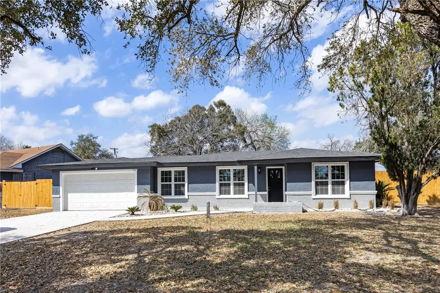 615 E Ligustrum Boulevard, Robstown, TX 78380 - #2