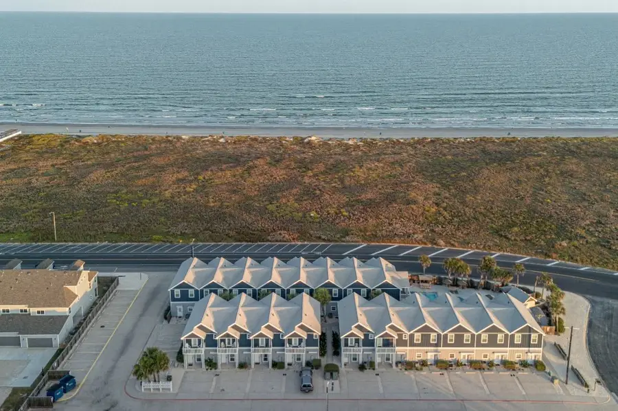 15208 Beach Way Drive, Corpus Christi, TX 78418 - #2