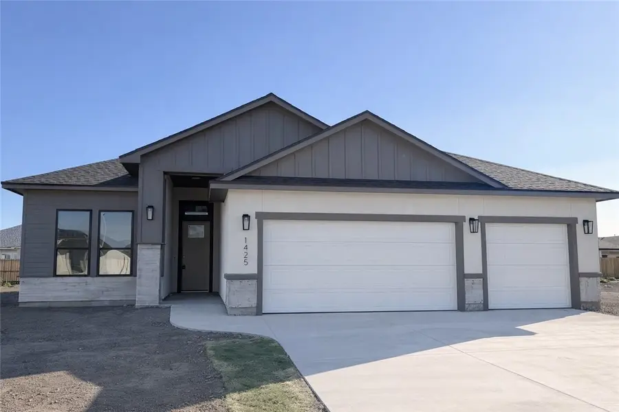 1425 Chloe Cay St., Corpus Christi, TX 78415 - #2