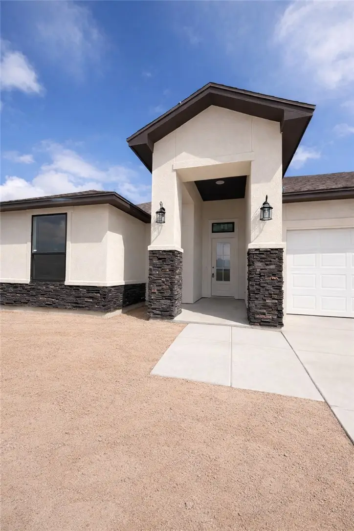 1718 Elm View Dr., Corpus Christi, TX 78418 - #1