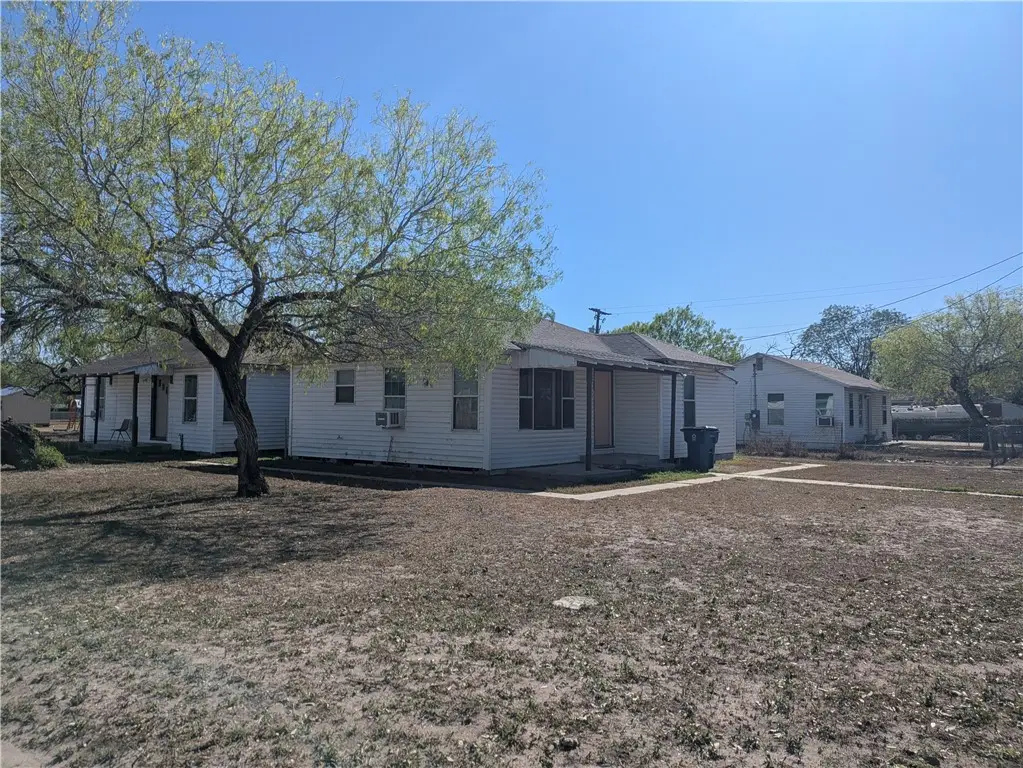 319 S Nueces Street, Mathis, TX 78368 - #1