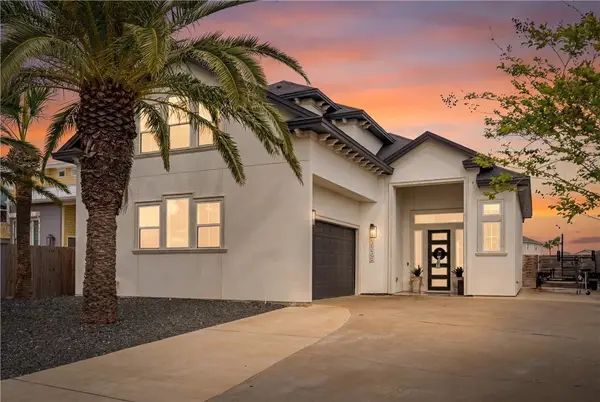 15658 Three Fathoms Bank Drive, Corpus Christi, TX 78418