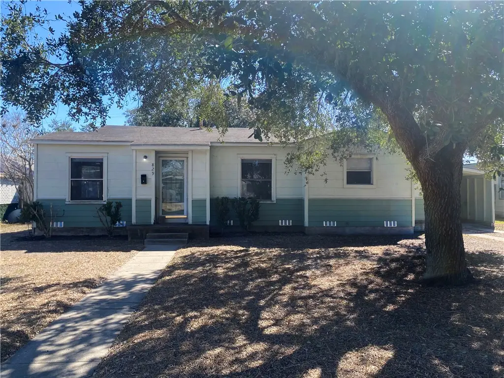 829 E Hoffman Avenue, Kingsville, TX 78363 - #1