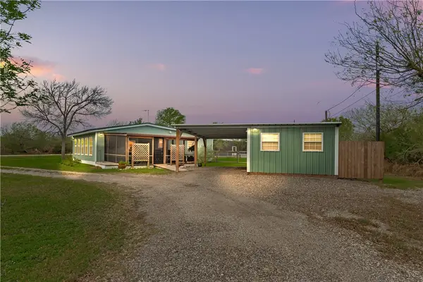 1321 Luning Street, Woodsboro, TX 78393