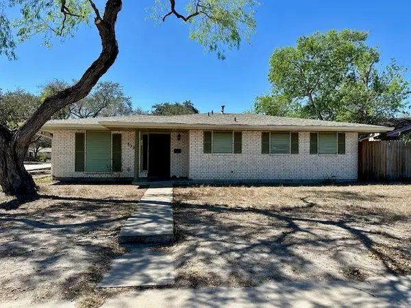 829 Inez Street, Kingsville, TX 78363