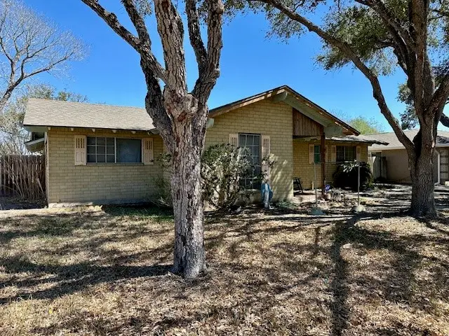 924 S 23rd Street, Kingsville, TX 78363 - #1
