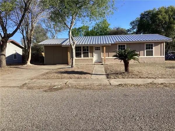 1009 Anderson Drive, Alice, TX 78332