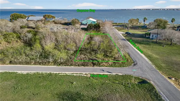 302 First Street, Bayside, TX 78340