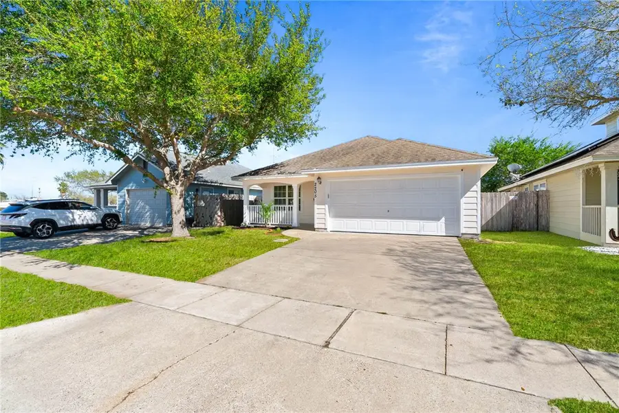 2205 Oak Crest Street, Corpus Christi, TX 78418 - #2