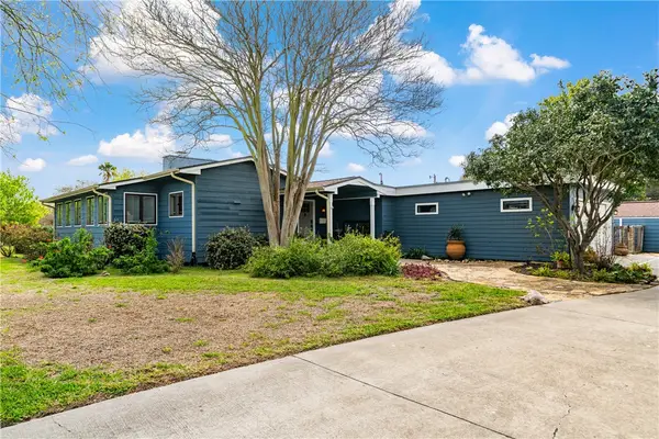 301 Country Club Drive, Corpus Christi, TX 78412