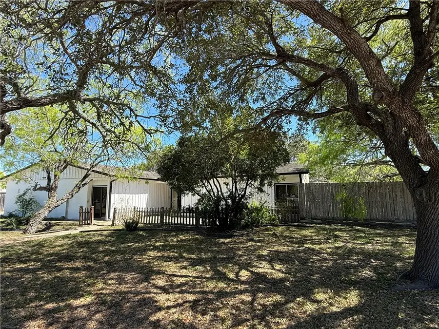 241 Chenoweth Drive, Corpus Christi, TX 78404 - #2