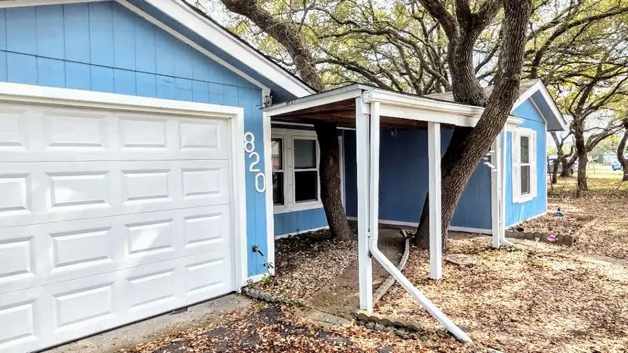 820 Ibis Drive, Rockport, TX 78382 - #2