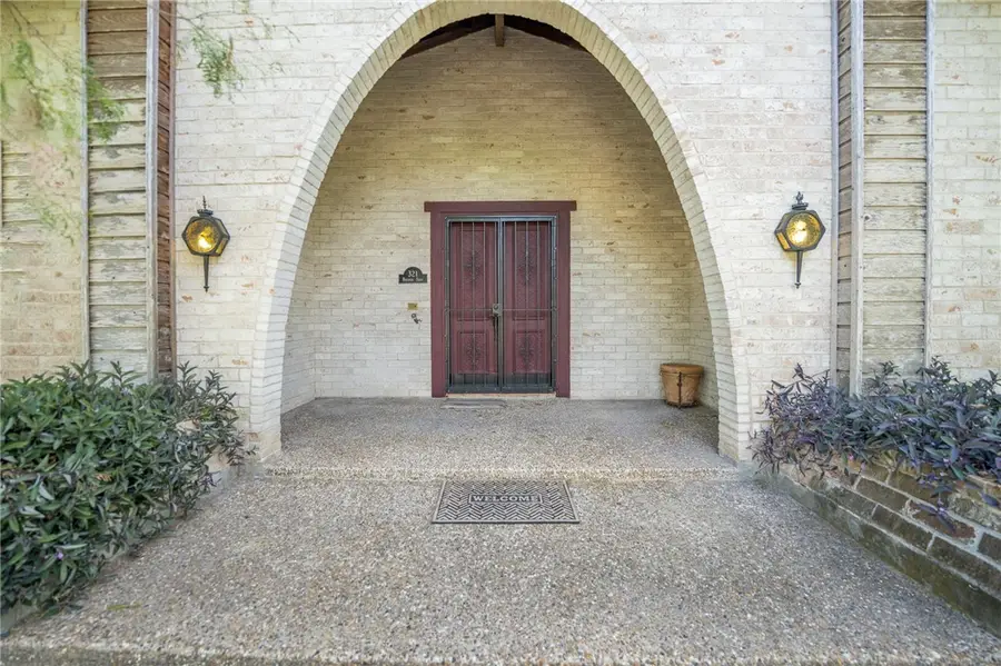 321 Bayshore Drive, Corpus Christi, TX 78412 - #2