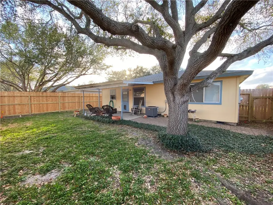 7626 Caribou Drive, Corpus Christi, TX 78414 - #2