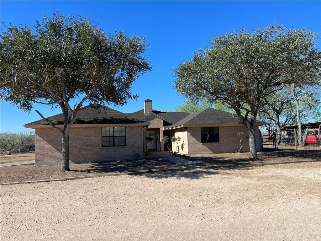 402 Santa Maria Avenue, San Diego, TX 78384 - #1