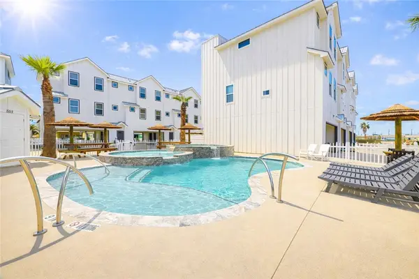 603 E Avenue G #204, Port Aransas, TX 78373
