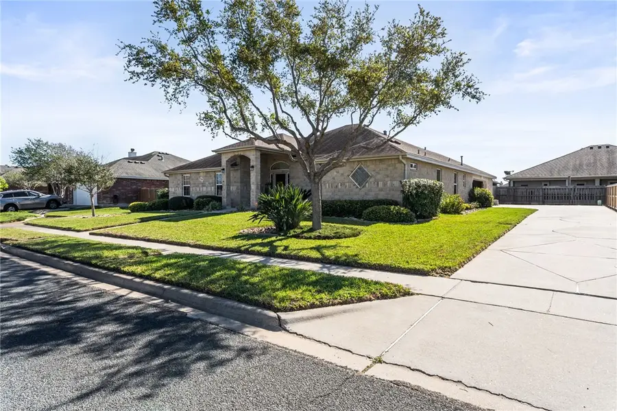 3818 Gladstone Drive, Corpus Christi, TX 78414 - #2