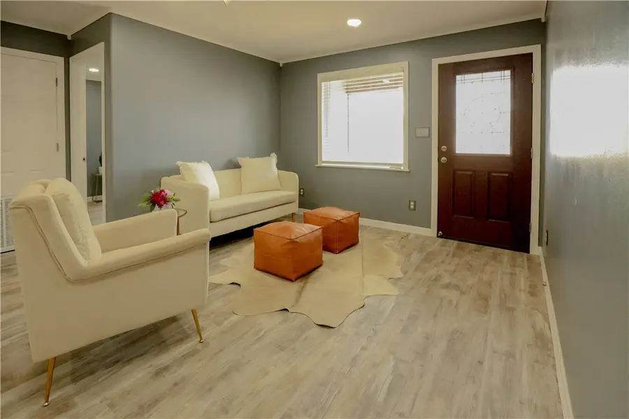 700 N Cameron Street, Alice, TX 78332 - #2