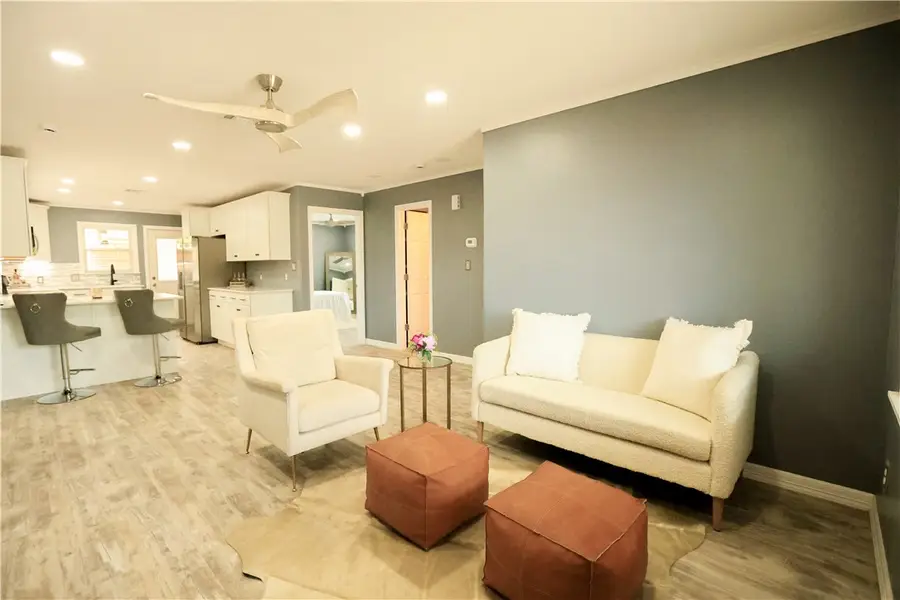 700 N Cameron Street, Alice, TX 78332 - #3