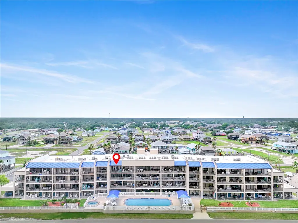 1021 S Water Street, Rockport, TX 78382 - #1