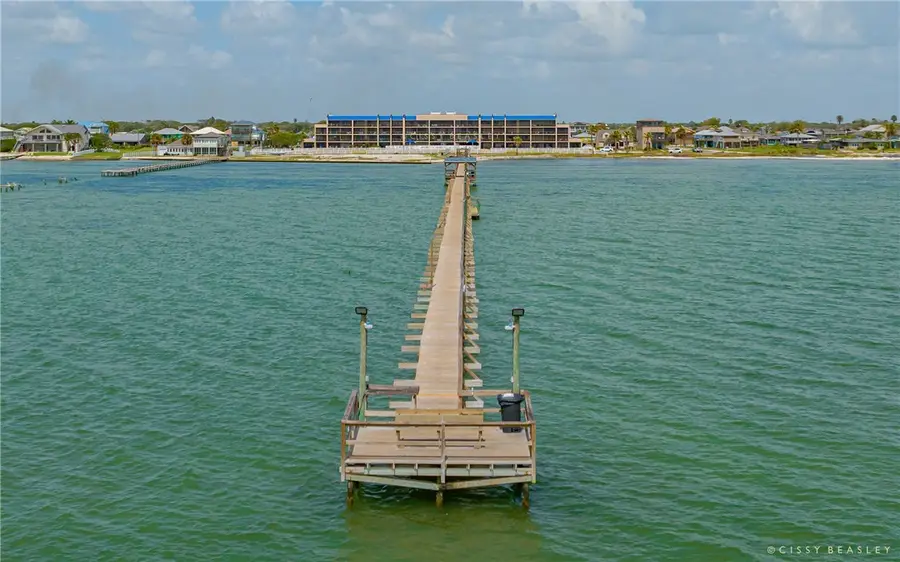 1021 S Water Street, Rockport, TX 78382 - #3