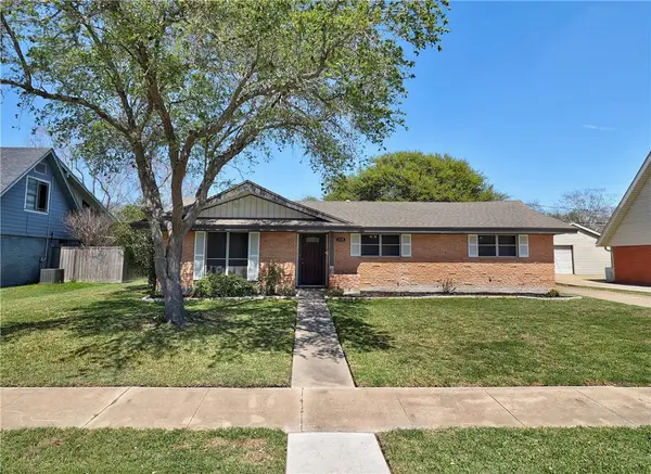 115 Grace Drive, Portland, TX 78374