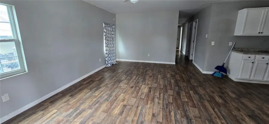 810 11th Street, Corpus Christi, TX 78404 - #3